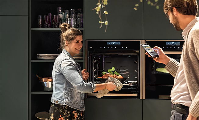 10820-10_NEFF_Retailer_Web_Product_Shot_1_653x395px_1