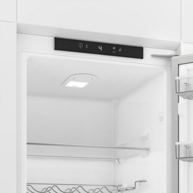 Blomberg SST4455VI 54cm Integrated Tall Larder Fridge - White