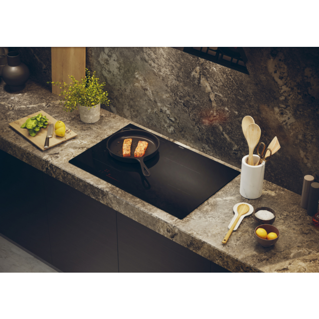 Haier HAMTB86IRCS 80cm 4-Zone Induction Hob Black