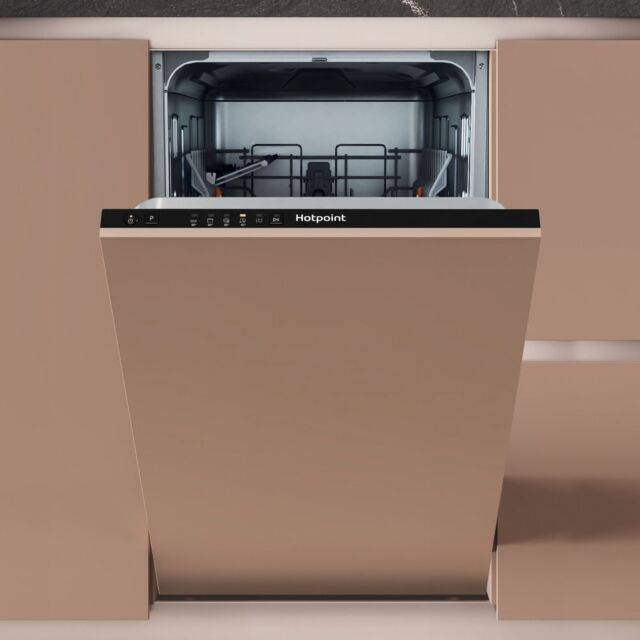 Hotpoint HP2IE10CS80UK Built In Slimline Dishwasher