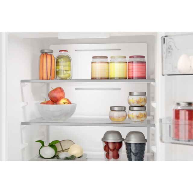 Hotpoint HTC18T322UK 54cm 70/30 Built in Frost Free Fridge Freezer - White