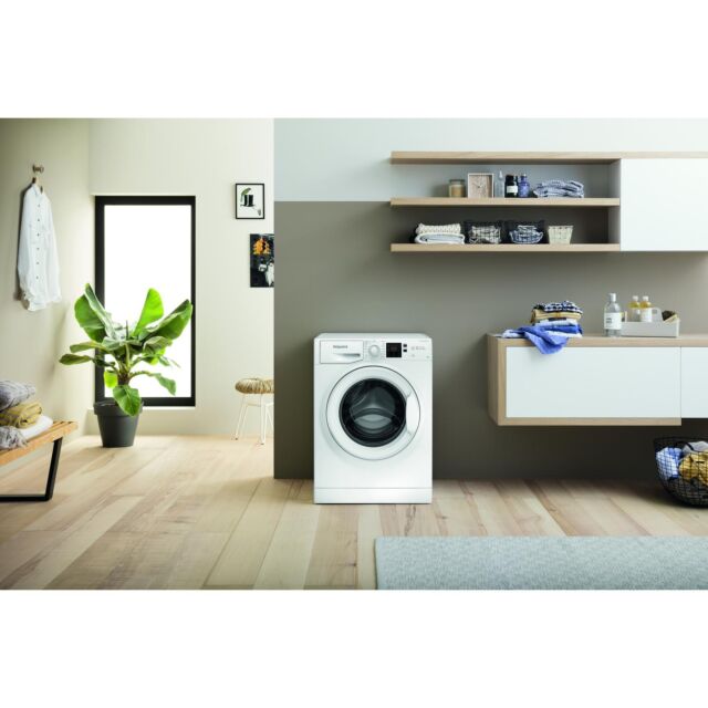 Hotpoint NSWF846WUK Freestanding Washing Machine
