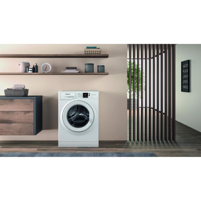 Hotpoint NSWF846WUK Freestanding Washing Machine