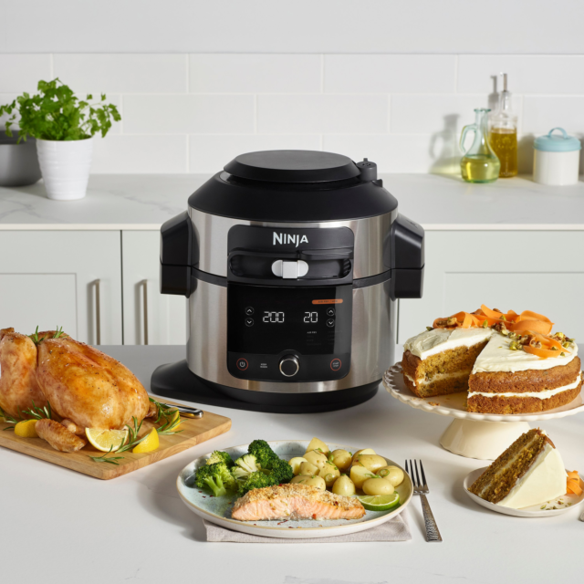 ninja OL550UK 6L 11-In-1 One Lid Muti Cooker - Black