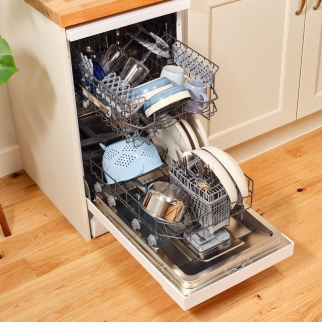 Sensis DWF0110SLEW Dishwasher - White - 10 Place Settings