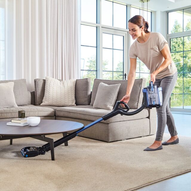 Shark ICZ300UKT Anti Hair Wrap Cordless Upright Vacuum Cleaner with PowerFins, Powered Lift-Away + T