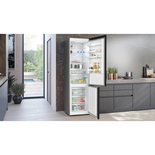 Siemens KG39NXXDFG 60cm 70/30 Frost Free Fridge Freezer - Black