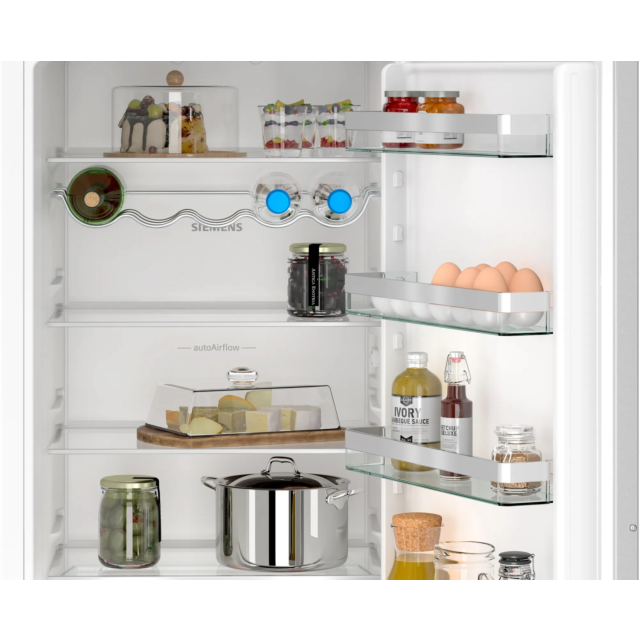 Siemens KI96NVFD0 55.8cm 70/30 Integrated Frost Free Fridge Freezer