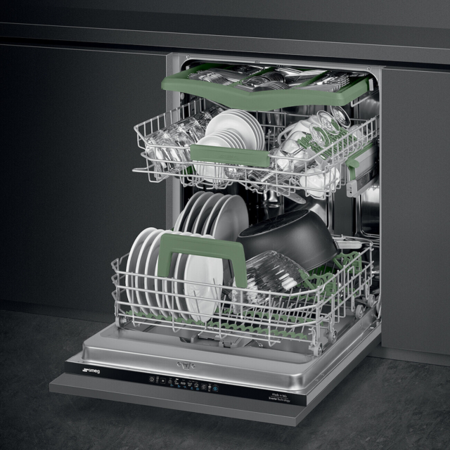 Smeg DIL331C Integrated Dishwasher 13 Place Settings