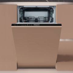 Hotpoint HP2IE10CS80UK Built In Slimline Dishwasher